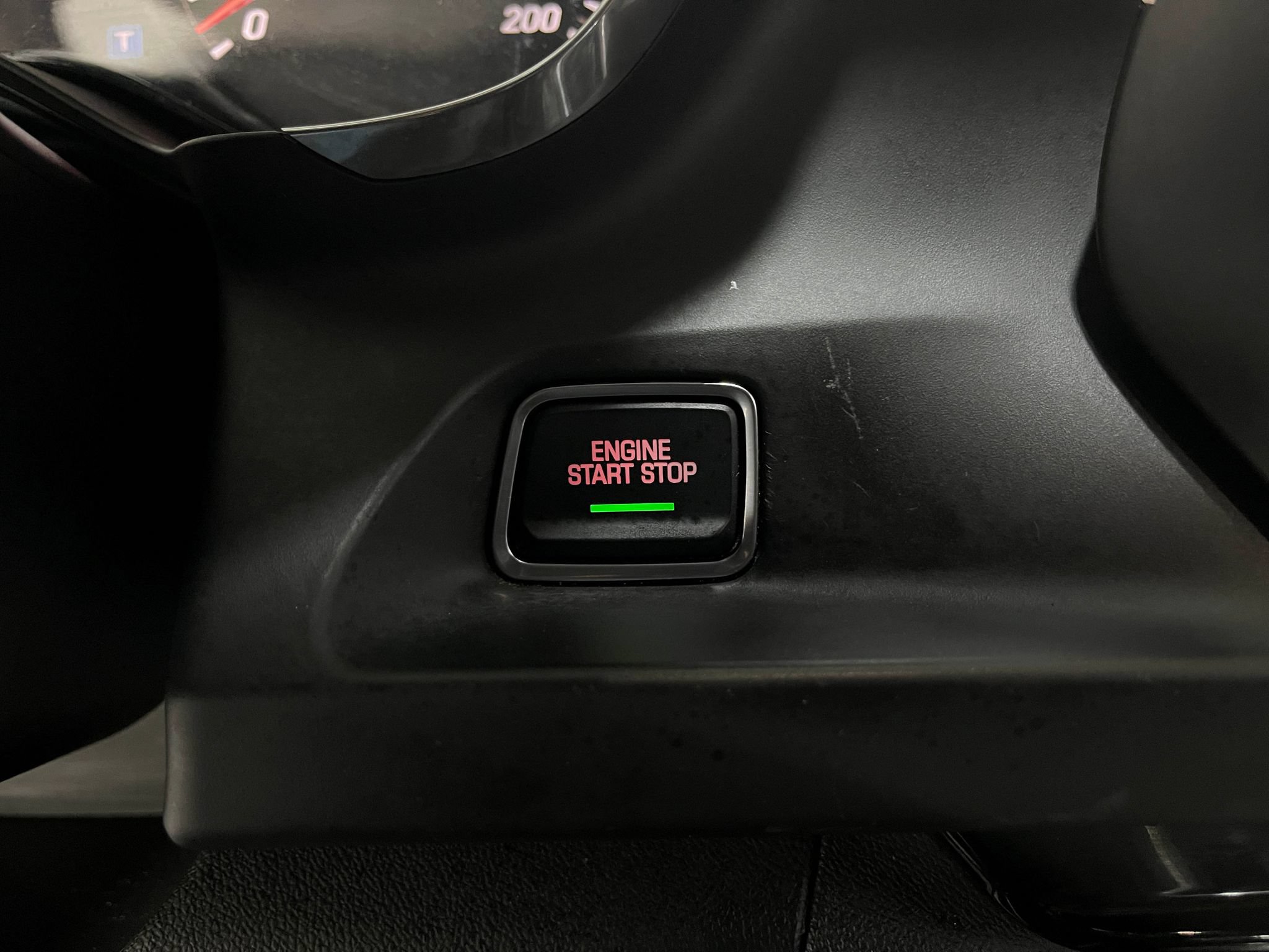Used 2019 Chevrolet Camaro SS RWD image 18