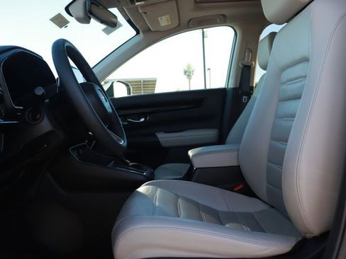 Used 2023 Honda CR-V EX-L image 11