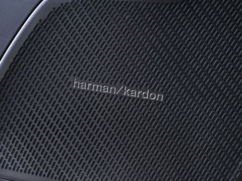 Certified 2026 Volvo XC60 B5 Ultra w/ Climate Package image 5