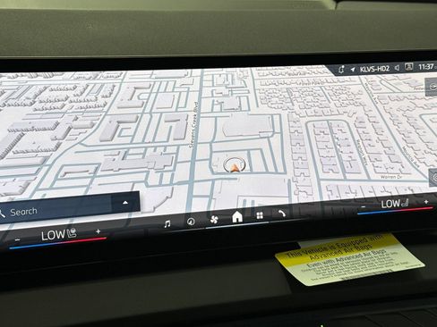 Used 2025 BMW X3 xDrive30i w/ Convenience Package image 22