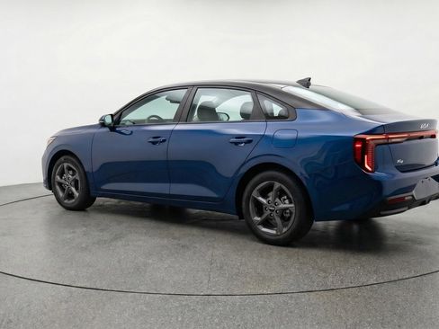 Used 2025 Kia K4 FWD image 6