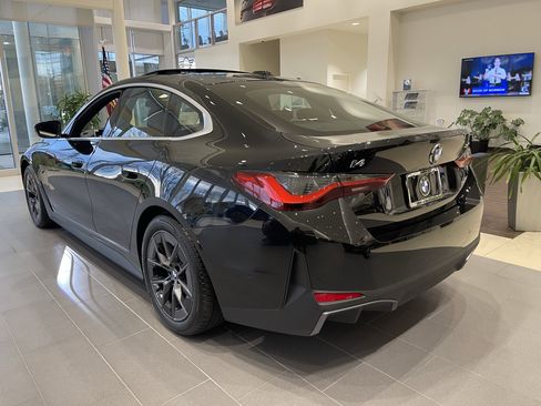 New 2026 BMW i4 xDrive40i w/ Premium Package image 5