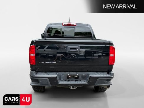 Used 2021 Chevrolet Colorado Z71 w/ Z71 Midnight Edition AWD/4WD image 6