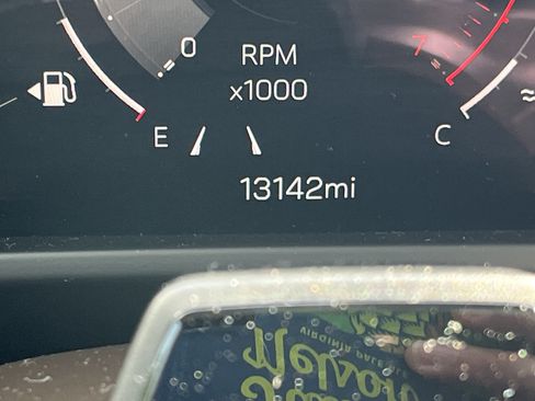 Used 2025 GMC Acadia Denali w/ Super Cruise Package FWD image 21
