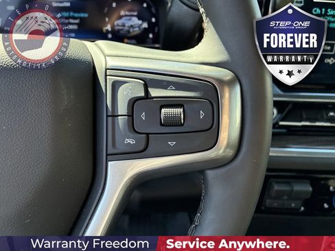 Used 2025 Chevrolet Silverado 1500 LT w/ Z71 Off-Road Package AWD/4WD image 23
