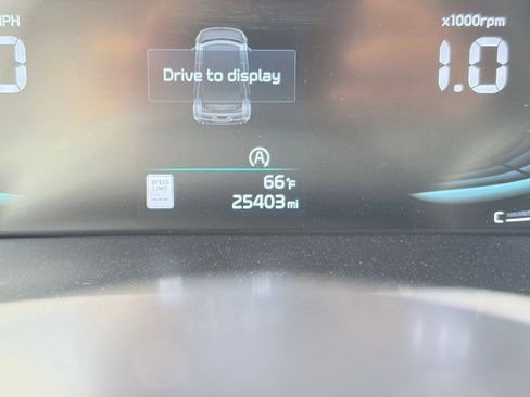 Used 2025 Kia Soul LX w/ LX Technology Package FWD image 38