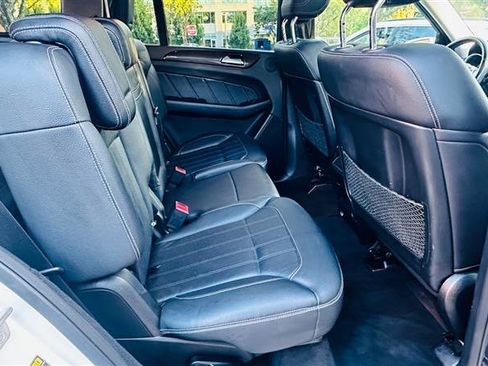 Used 2016 Mercedes-Benz GL 450 4MATIC w/ Premium I Package image 28