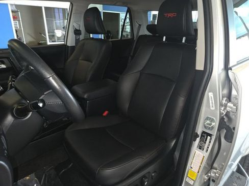 Used 2023 Toyota 4Runner TRD Off-Road Premium w/ Moonroof Package AWD/4WD image 11