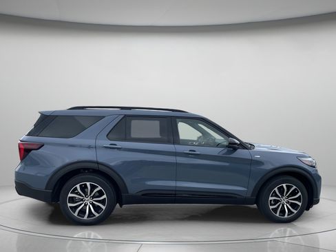 New 2026 Ford Explorer ST-Line w/ Premium Package RWD image 2