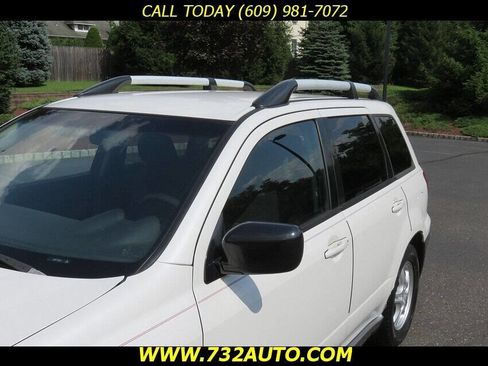 Used 2004 Mitsubishi Outlander LS image 18