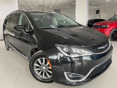 Used 2019 Chrysler Pacifica Touring-L Plus w/ Advanced Safetytec Group