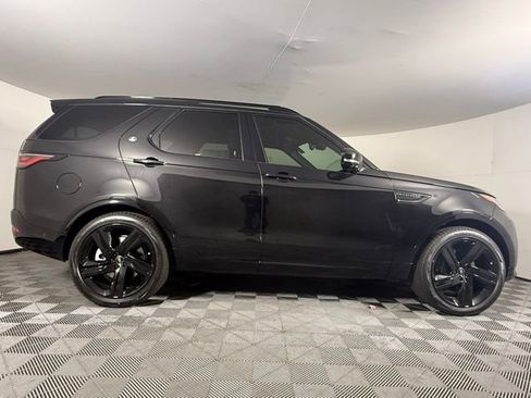 New 2026 Land Rover Discovery Limited Edition image 9