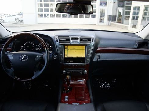 Used 2010 Lexus LS 460 image 57