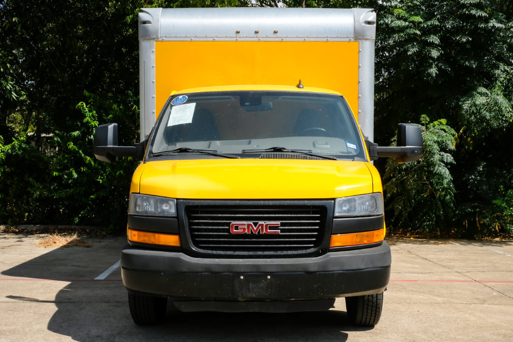 Used 2022 GMC Savana 3500 Extended w/ Power Convenience Package RWD image 5