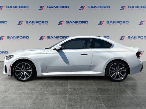 Used 2022 BMW 230i Coupe w/ Premium Package RWD image 2