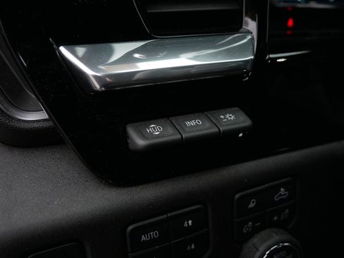 Certified 2025 Chevrolet Silverado 1500 High Country w/ Technology Package image 23