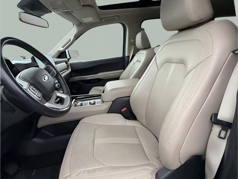 Used 2022 Ford Expedition Max Limited image 12
