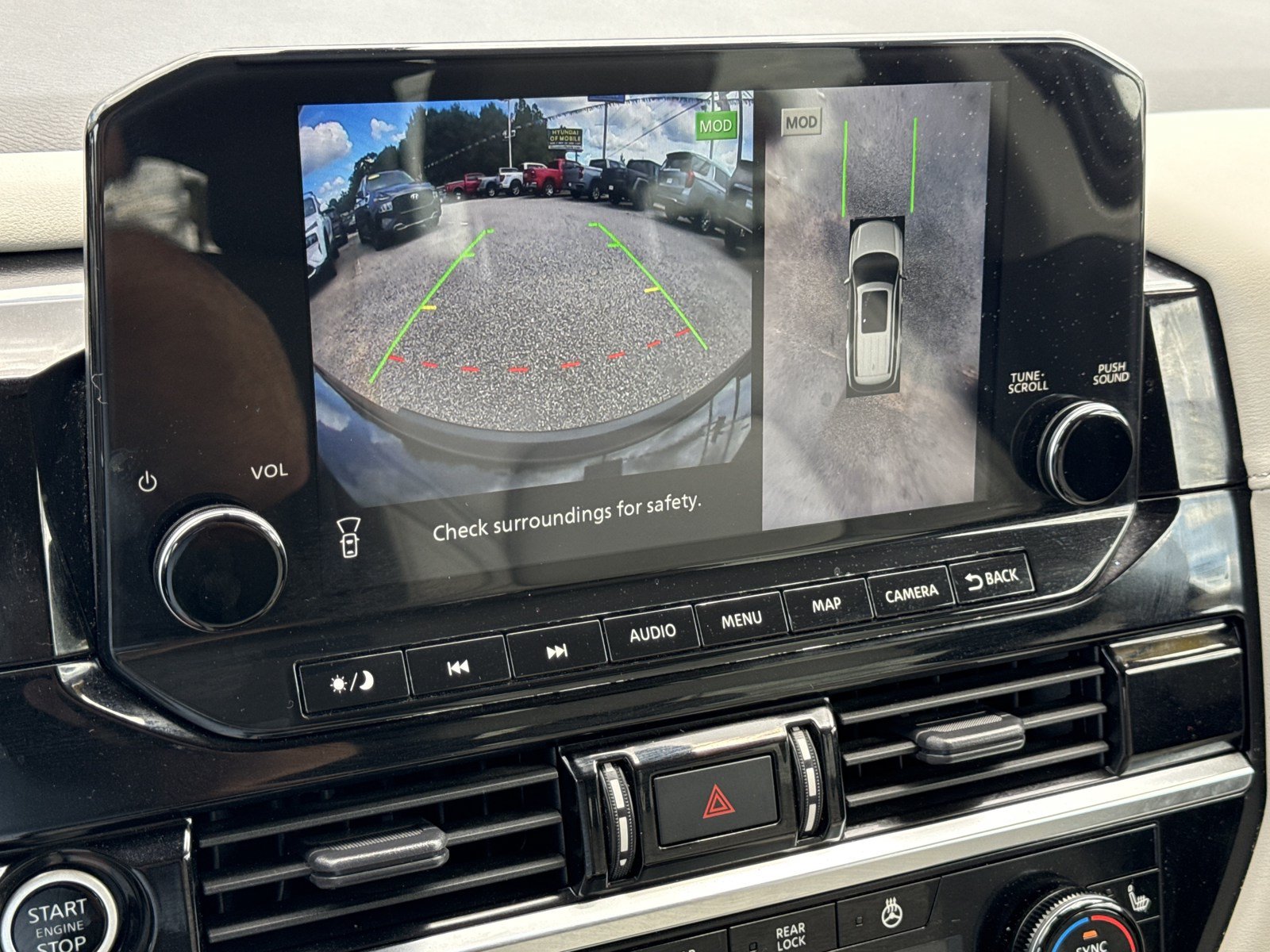 Used 2023 Nissan Pathfinder SL FWD image 26