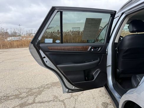 Used 2017 Subaru Outback 2.5i Limited image 26