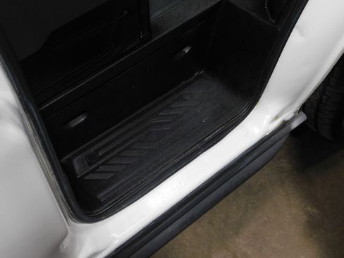 Used 2018 Ford Transit 150 XLT image 85