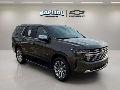 Used 2021 Chevrolet Tahoe Premier w/ Premium Package AWD/4WD image 7