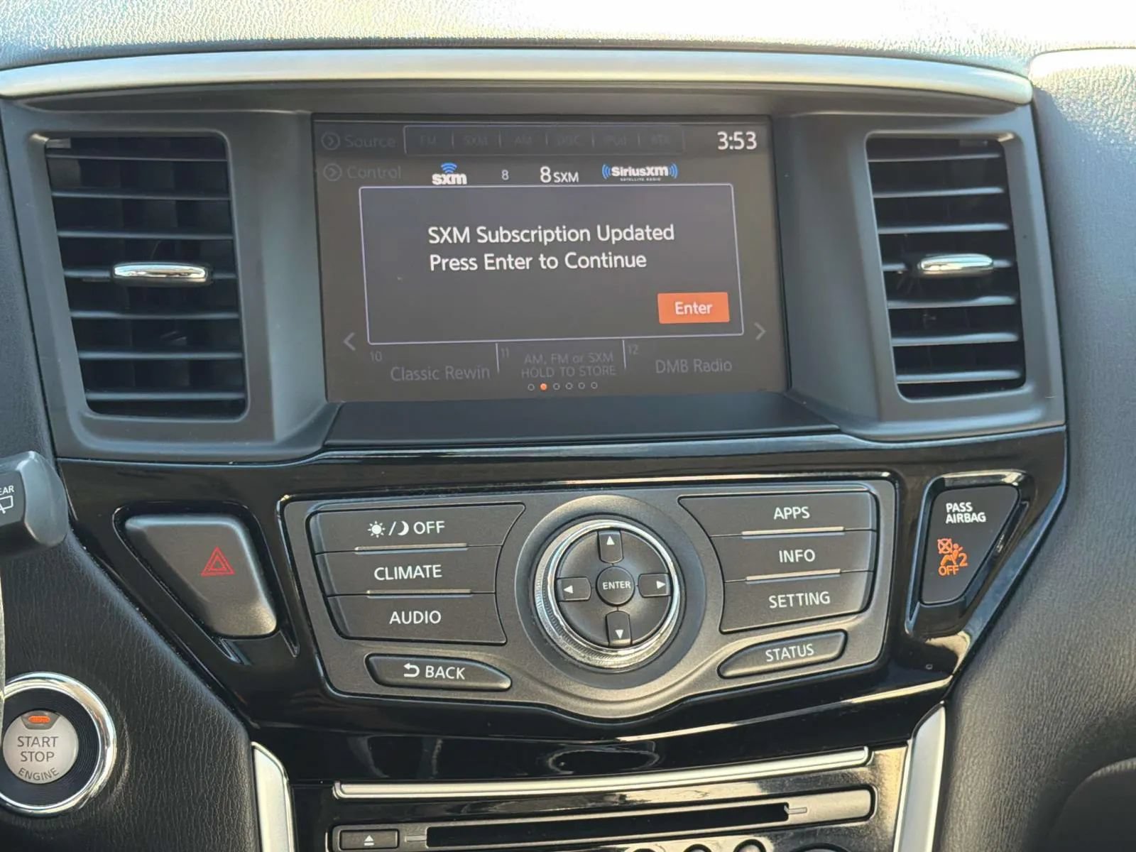 Used 2019 Nissan Pathfinder SV FWD image 14