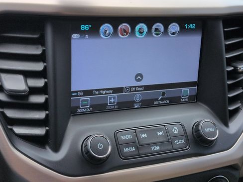 Used 2018 GMC Acadia Denali w/ Technology Package AWD/4WD image 14