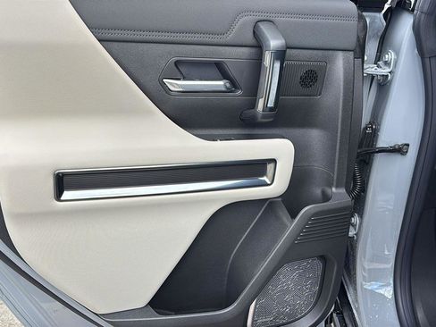 New 2026 GMC Hummer EV SUV image 16