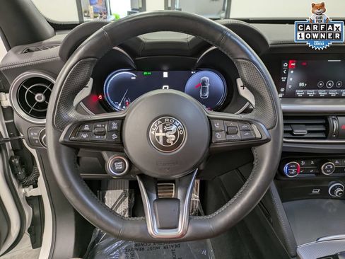 Used 2024 Alfa Romeo Stelvio Veloce AWD/4WD image 20