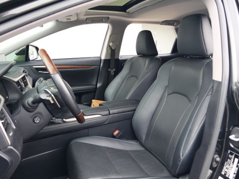 Used 2021 Lexus RX 350L Premium w/ Premium Package AWD/4WD image 34