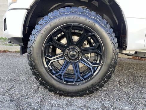 Used 2019 Ford F150 XLT w/ Trailer Tow Package image 9