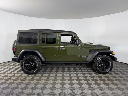 Used 2023 Jeep Wrangler Unlimited w/ Cold Weather Group image 5