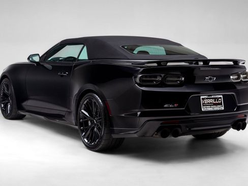 Used 2022 Chevrolet Camaro ZL1 RWD image 16