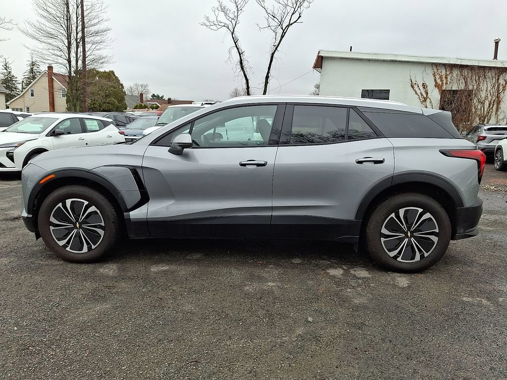Used 2025 Chevrolet Blazer EV LT AWD/4WD image 5