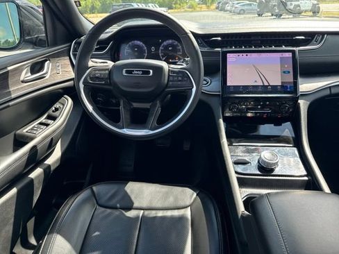 Used 2024 Jeep Grand Cherokee L Limited w/ Luxury Tech Group II AWD/4WD image 26