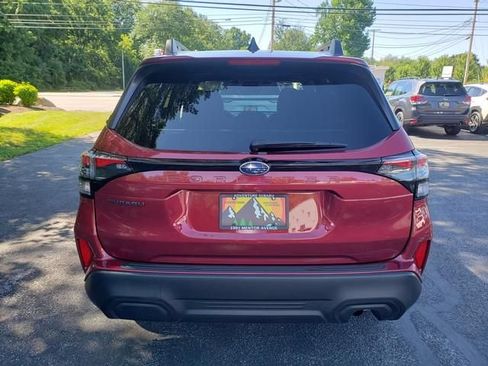 Used 2026 Subaru Forester Premium AWD/4WD image 4