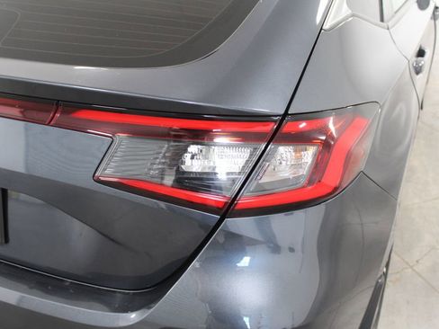 Used 2024 Honda Civic EX-L image 12
