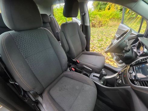 Used 2018 Chevrolet Trax LS AWD/4WD image 38