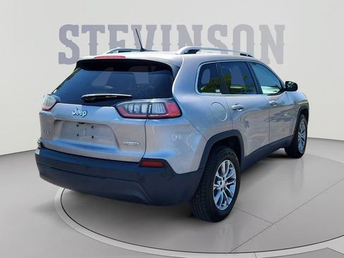 Used 2019 Jeep Cherokee Latitude Plus AWD/4WD image 5