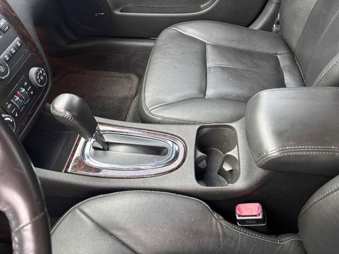 Used 2013 Chevrolet Impala LTZ image 16