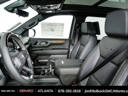 New 2026 GMC Yukon XL Denali w/ Denali Reserve Package AWD/4WD image 5