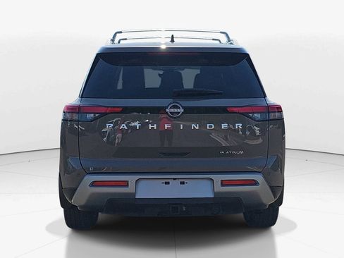 Used 2024 Nissan Pathfinder Platinum w/ Cargo Package image 4