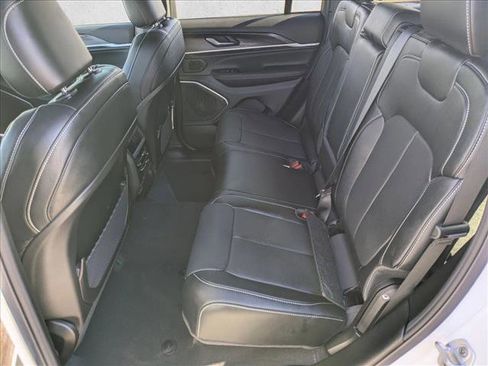 New 2026 Jeep Grand Cherokee Limited Reserve image 16
