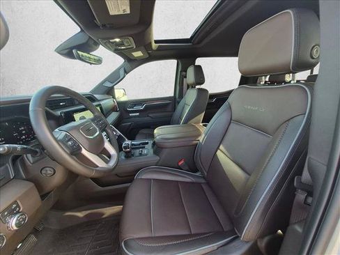 Used 2026 GMC Sierra 1500 Denali w/ Denali Reserve Package AWD/4WD image 6