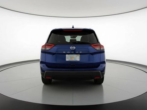 Used 2025 Nissan Rogue SV image 6