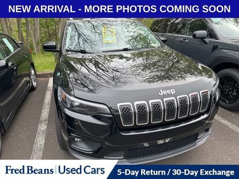 Used 2019 Jeep Cherokee Latitude Plus w/ Cold Weather Group AWD/4WD image 15