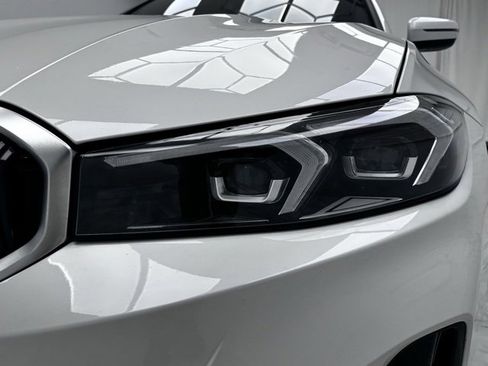 Used 2025 BMW 330i xDrive Sedan w/ Convenience Package image 15