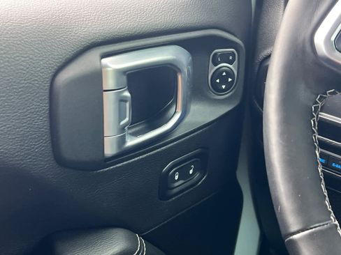 Used 2023 Jeep Wrangler Sahara w/ Cold Weather Group image 23