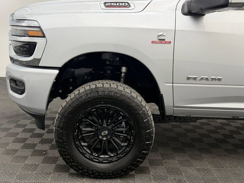 Used 2026 RAM 2500 Laramie AWD/4WD image 18