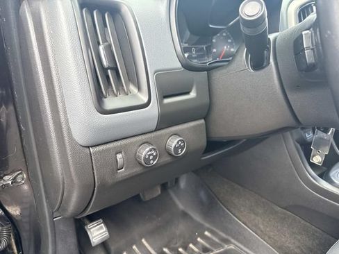 Used 2016 Chevrolet Colorado Z71 AWD/4WD image 29